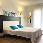 شقة 3 Pers Climatise Avec Piscine A St Florent *