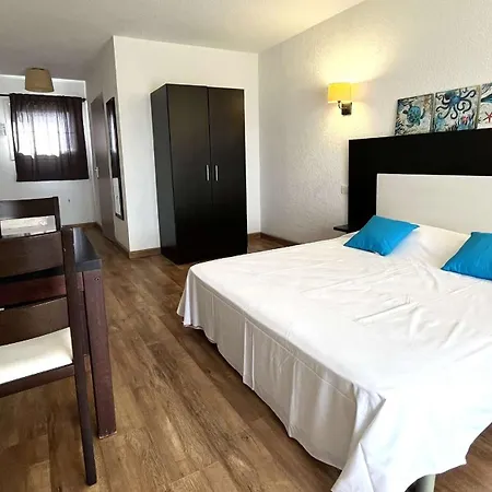Florent - 3 Pers Balcon Vue Flo127 *